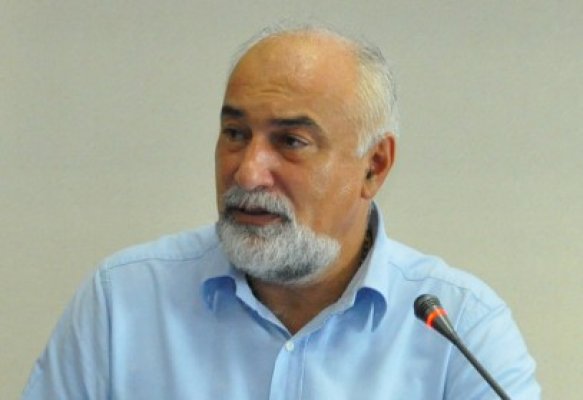 Vosganian şi-a dat demisia din funcţia de ministru al Economiei